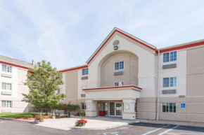 Гостиница MainStay Suites Detroit Auburn Hills  Оберн Хилс